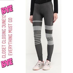 NEW REEBOK SEAMLESS YOGA TIGHTS